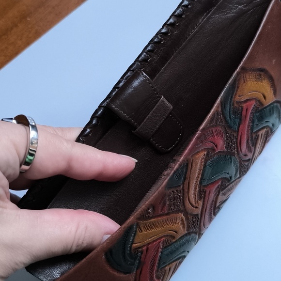 Embossed Leather Clutch Wallet - Picture 11 of 11
